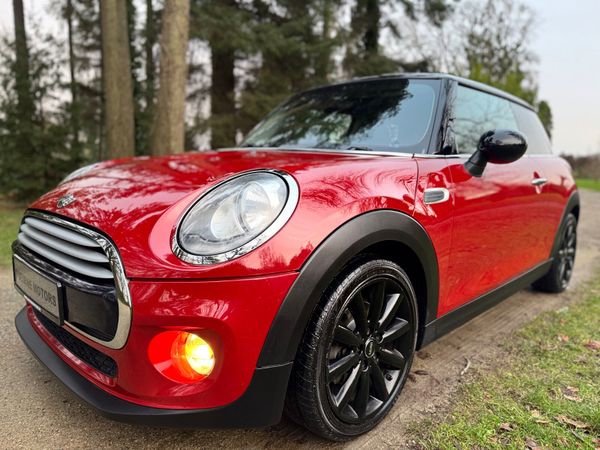 Mini Cooper Hatchback, Petrol, 2014, Red