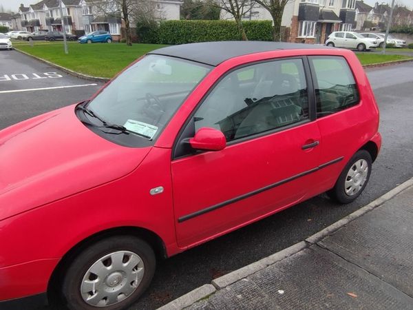 Volkswagen Lupo Hatchback, Petrol, 2005, Red