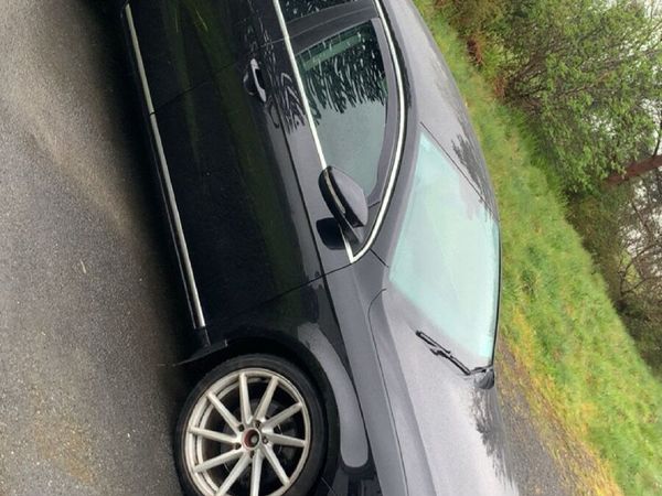 Volkswagen Passat Saloon, Diesel, 2012, Black