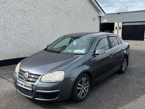 Volkswagen Jetta Saloon, Diesel, 2008, Grey