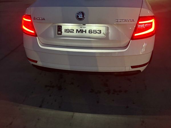 Skoda Octavia Saloon, Diesel, 2019, White