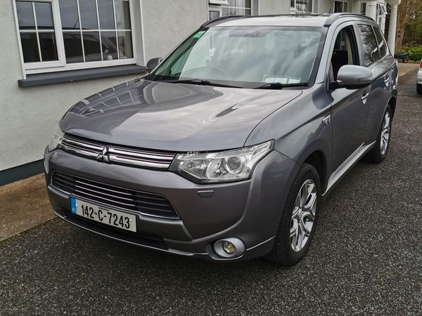 Mitsubishi Outlander SUV, Petrol Plug-in Hybrid, 2014, Grey