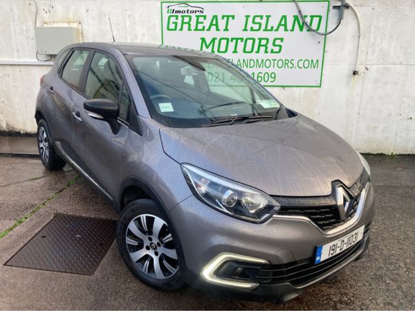 Renault Captur Hatchback, Petrol, 2019, Grey