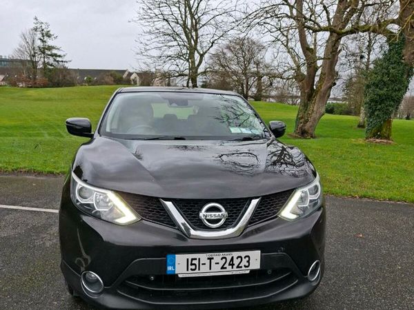 Nissan Qashqai Hatchback, Diesel, 2015, Black