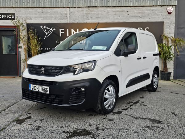 PEUGEOT PARTNER PRO PLUS // BIG SPEC // 3 SEATS for sale in Co. Dublin ...