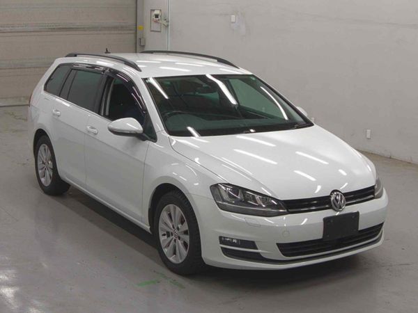 Volkswagen Golf Estate, Petrol, 2016, White