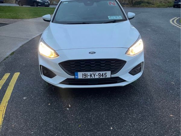 Ford Focus Hatchback, Diesel, 2019, White