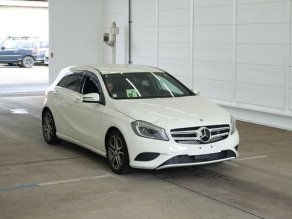 Mercedes-Benz A-Class Hatchback, Petrol, 2015, White