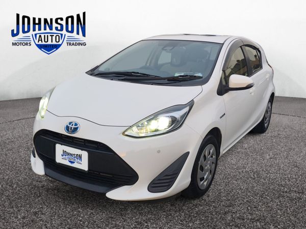 Toyota Aqua Hatchback, Petrol Hybrid, 2018, White