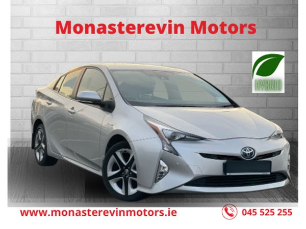 Toyota Prius Hatchback, Petrol Hybrid, 2018, Silver