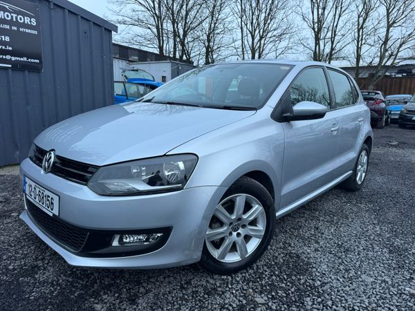 Volkswagen Polo Hatchback, Petrol, 2012, Silver