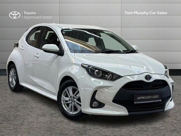 Toyota Yaris Hatchback, Petrol Hybrid, 2022, White