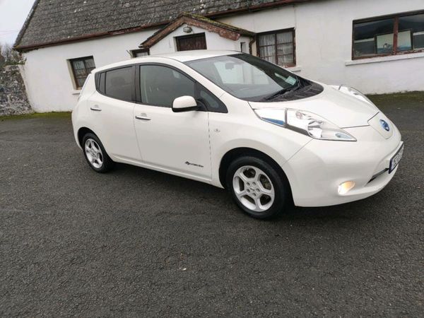 Nissan Leaf Hatchback, Electric, 2015, White