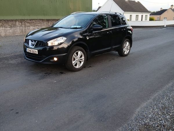 Nissan Qashqai Hatchback, Diesel, 2010, Black