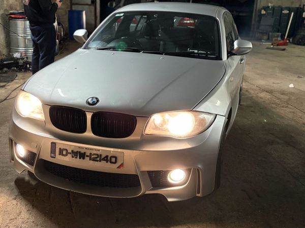 BMW 1-Series Hatchback, Diesel, 2010, Silver