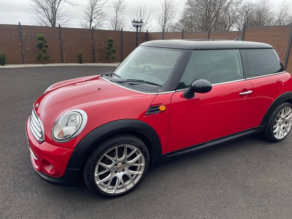 Mini Cooper Hatchback, Diesel, 2012, Red