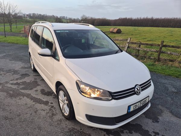 Volkswagen Touran MPV, Diesel, 2013, White