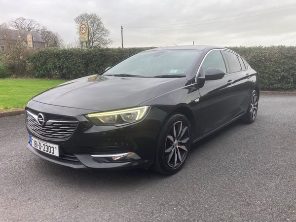 Opel Insignia Hatchback, Diesel, 2018, Black