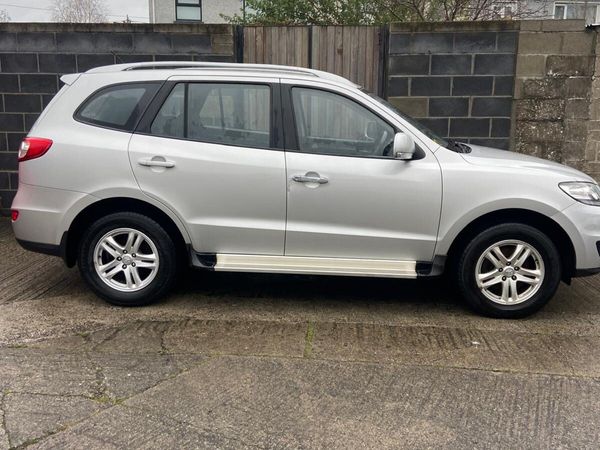 Hyundai Santa Fe SUV, Diesel, 2011, Silver
