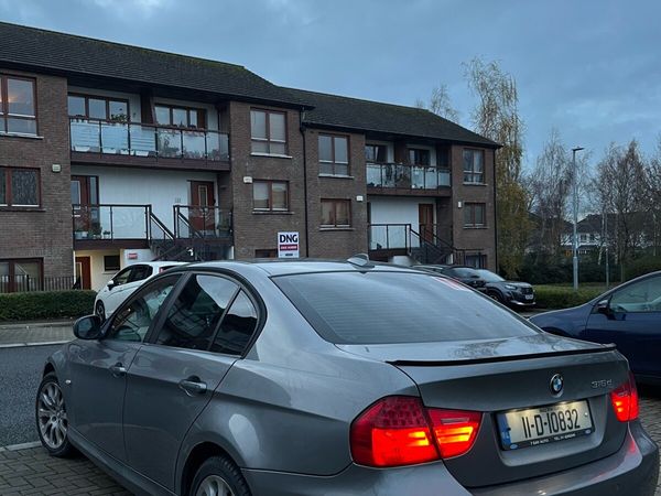 BMW 3-Series Saloon, Diesel, 2011, Grey