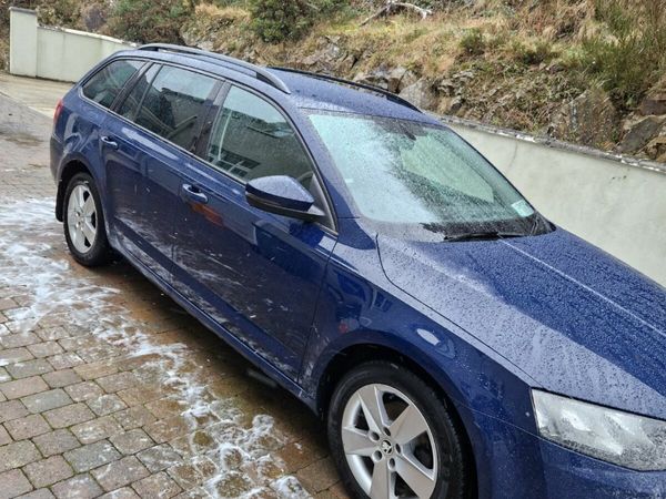 Skoda Octavia Estate, Diesel, 2016, Blue