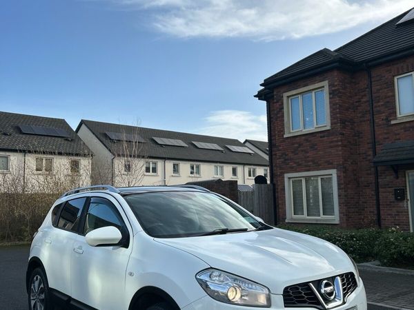 Nissan Qashqai Hatchback, Diesel, 2011, White