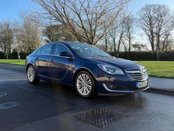 Vauxhall Insignia Hatchback, Diesel, 2014, Blue