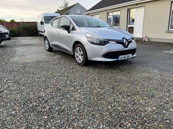 Renault Clio Hatchback, Petrol, 2016, Silver