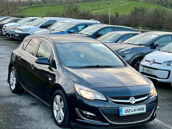 Opel Astra Hatchback, Diesel, 2015, Black