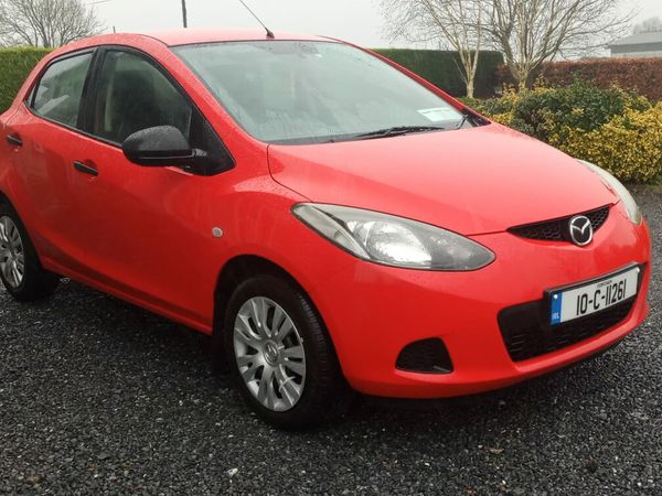 Mazda Mazda2 Hatchback, Petrol, 2010, Red