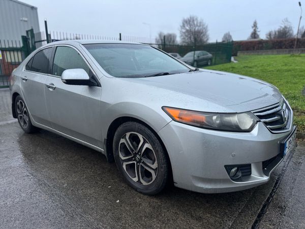 Honda Accord Saloon, Petrol, 2009, Silver