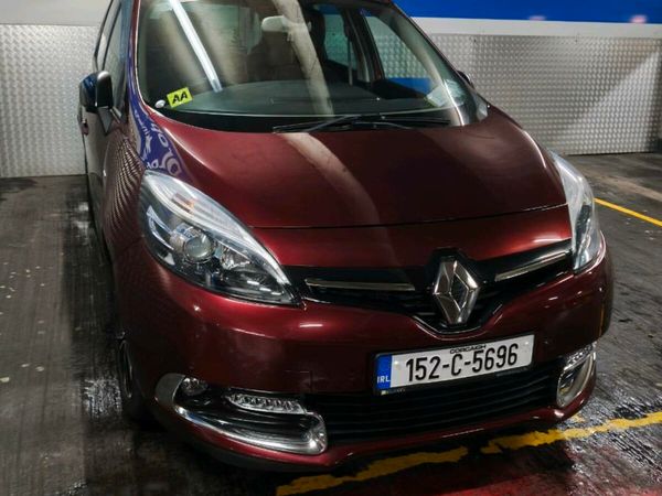 Renault Scenic MPV, Diesel, 2015, Red