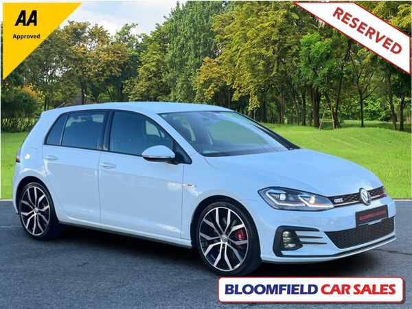 Volkswagen Golf Hatchback, Petrol, 2019, White