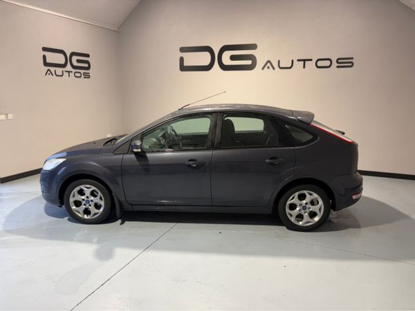 Ford Focus Hatchback, Diesel, 2011, Grey