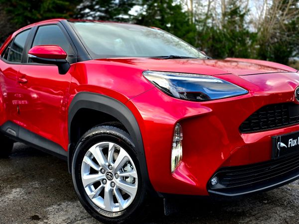 Toyota Yaris Cross Hatchback, Petrol Hybrid, 2025, Red