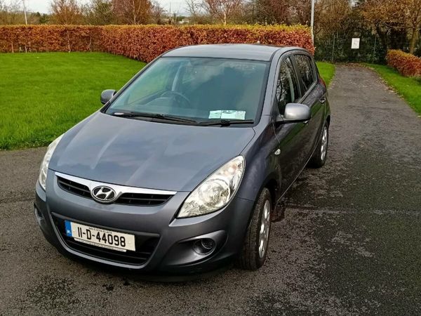 Hyundai i20 Hatchback, Petrol, 2011, Grey