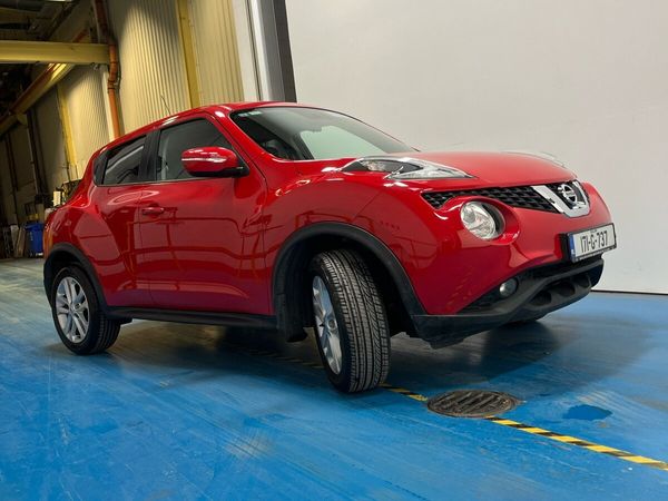 Nissan Juke SUV, Petrol, 2017, Red