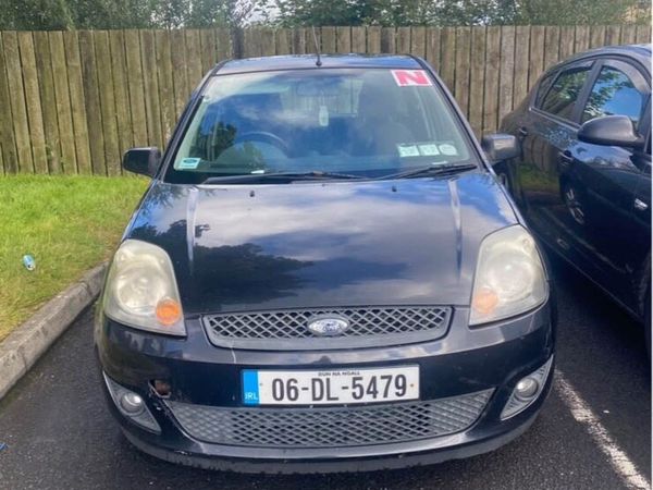 Ford Fiesta Hatchback, Petrol, 2006, Black