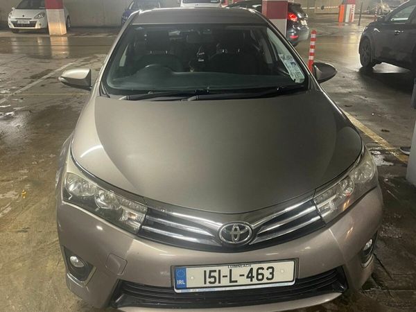 Toyota Corolla Saloon, Diesel, 2015, Bronze