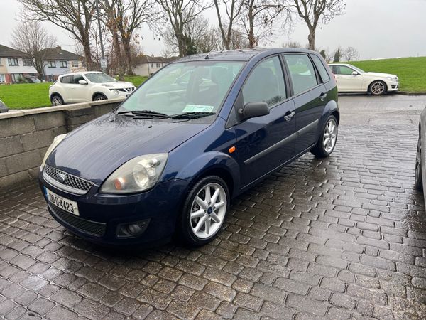 Ford Fiesta Hatchback, Petrol, 2006, Blue
