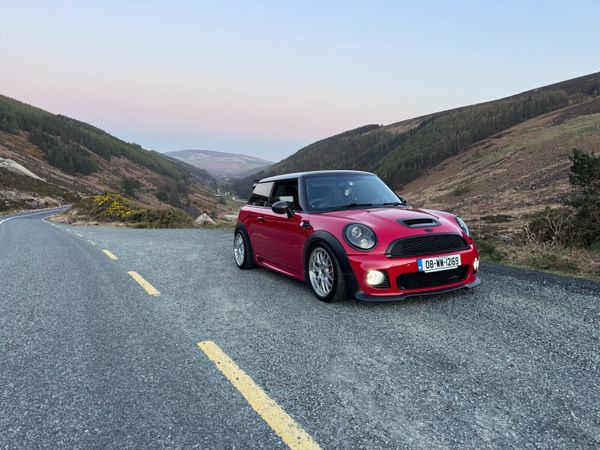 Mini Cooper Hatchback, Petrol, 2008, Red