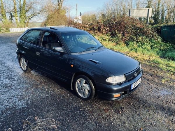 Vauxhall Astra Hatchback, Petrol, 1994, Black