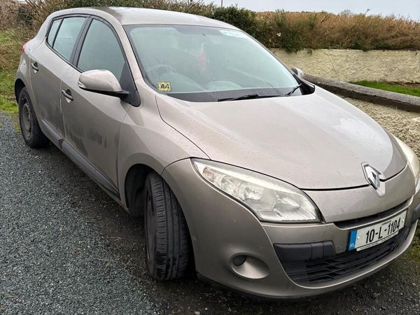 Renault Megane Hatchback, Diesel, 2010, Gold