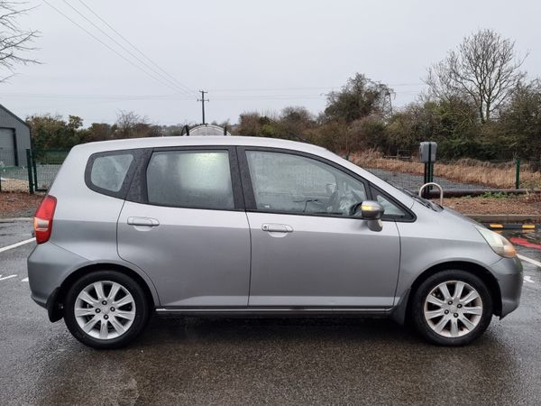 Honda Jazz Hatchback, Petrol, 2005, Silver