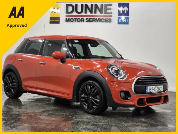 Mini Cooper Hatchback, Petrol, 2019, Orange