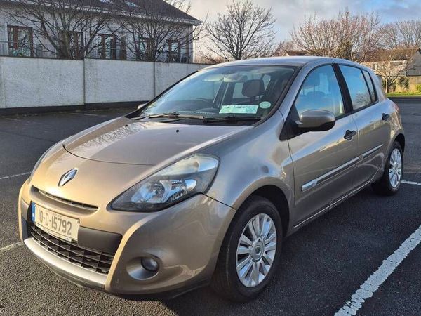 Renault Clio Hatchback, Petrol, 2010, Gold