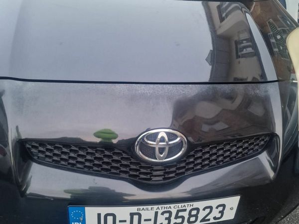 Toyota Vitz Hatchback, Petrol, 2010, Black