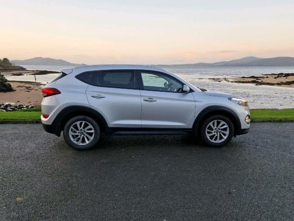 Hyundai Tucson SUV, Diesel, 2017, Silver