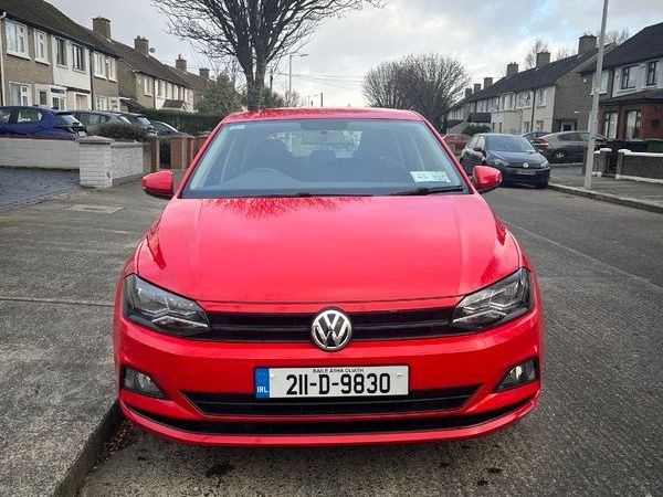 Volkswagen Polo Hatchback, Petrol, 2021, Red