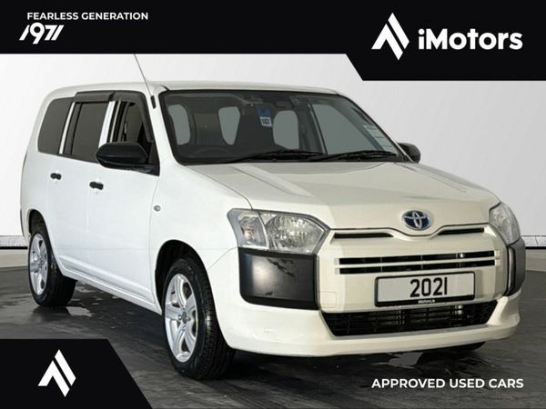 Toyota Corolla Estate, Petrol Hybrid, 2021, White